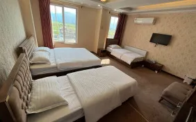 آپارتمان یکخوابه چهار تخته رویال (اقامت با صبحانه)