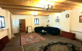 خانه سنتی پنج نفره (اقامت با صبحانه)