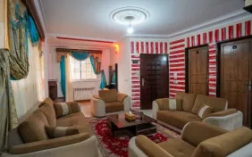 سوئیت دو خوابه پنج نفره طبقه سوم (اقامت با صبحانه)