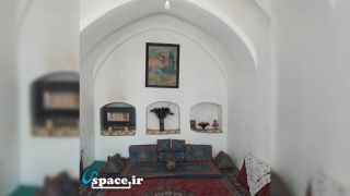 اتاق 15 متری شاهنشین (فاقد سرویس بهداشتی اختصاصی)