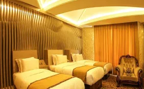 سوئیت لاکچری (سه نفره) (اقامت با صبحانه)