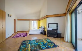 ویلا دوبلکس یک خوابه ساحلی دو نفره رو به باغ (اقامت با صبحانه)