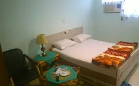 اتاق سه تخته (اقامت با صبحانه)