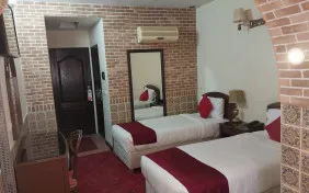 اتاق دو تخته توئین (اقامت با صبحانه)