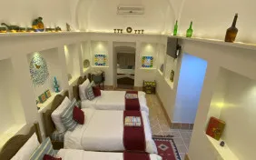 اتاق پنج تخته شهریار (اقامت با صبحانه)