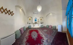 اتاق بهار نارنج شش نفره کف خواب (اقامت با صبحانه)