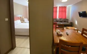 سوئیت دو خوابه پنج تخته (اقامت با صبحانه)