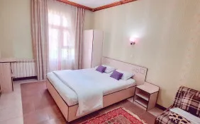 سوئیت دو خوابه چهار نفره (اقامت با صبحانه)