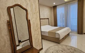 ویلای تریبلکس دوتخته جکوزی دار (اقامت با صبحانه)