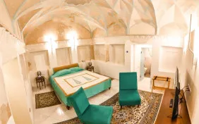 سوئیت رویال دو نفره (اقامت با صبحانه)