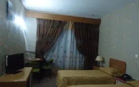 اتاق یک تخته (اقامت با صبحانه)