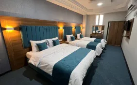 اتاق چهار تخته (اقامت با صبحانه)