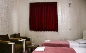 اتاق سه تخته (اقامت با صبحانه)