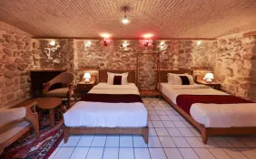 اتاق دوتخته توئین شوریده (اقامت باصبحانه)