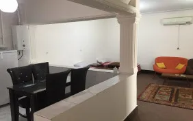 سوئیت یک خوابه پنج نفره (اقامت با صبحانه)