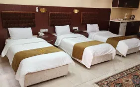 اتاق پنج تخته (اقامت با صبحانه)