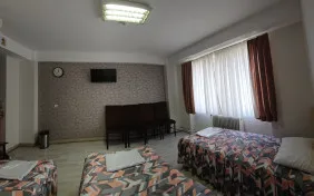 اتاق چهار تخته (اقامت با صبحانه)