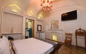 اتاق دو نفره فیروزه (اقامت با صبحانه)