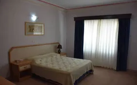 سوئیت پنج تخته (اقامت با صبحانه)