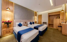 اتاق سه تخته (اقامت با صبحانه)