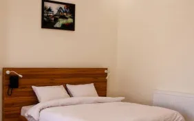 اتاق دو تخته دبل (اقامت با صبحانه )