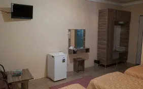 اتاق سه تخته (اقامت با صبحانه)