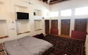 اتاق دوتخته سه دری (اقامت با صبحانه)