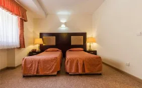 اتاق دو تخته واحد نسیم و صبا (اقامت با صبحانه)