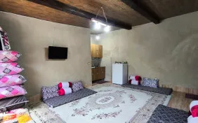 اتاق چهار نفره اوجا(کف خواب) (اقامت بدون صبحانه)