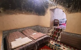 اتاق چهار تخته کاریزا (اقامت با صبحانه)