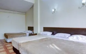 سوئیت دوخوابه برای چهارنفر (اقامت با صبحانه)