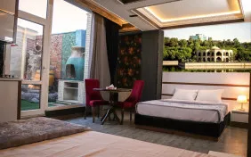 سوئیت سه نفره رویال (اقامت با صبحانه)