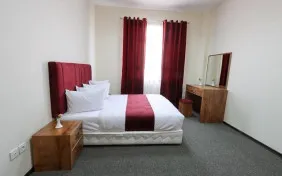 سوئیت یک خوابه پنج نفره (دوتخته دبل+کاناپه تختخوابشو) (اقامت بدون صبحانه)