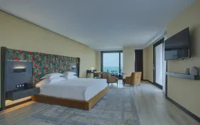 تروپیکال دیلاکس دوتخته ویو دریا طبقات 9 تا 18 (اقامت باصبحانه)