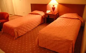 اتاق دو تخته توئین (اقامت با صبحانه)