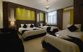 اتاق چهار نفره (اقامت با صبحانه)