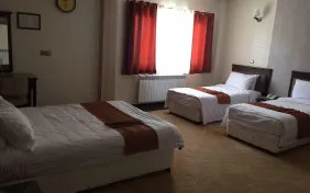 سوئیت یک خوابه چهار نفره (اقامت با صبحانه)