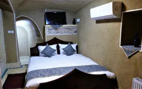 اتاق دبل مهتاب کاهگل (اقامت با صبحانه)