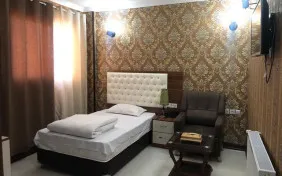 سوئیت یک خوابه چهار نفره (اقامت با صبحانه)