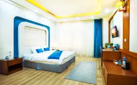 اتاق دوتخته دبل vip(جکوزی دار) (اقامت با صبحانه)