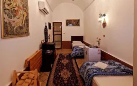 اتاق دوتخته پرس پرس (اقامت با صبحانه)