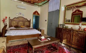 اتاق دو تخته دابل قاجار (اقامت با صبحانه)