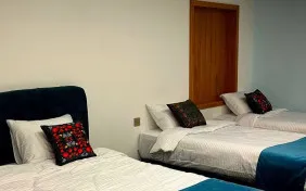 اتاق سه تخته خاتون (اقامت با صبحانه)