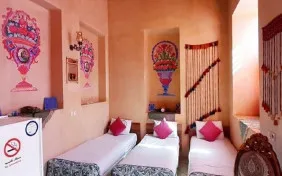 اتاق سه تخته (اقامت با صبحانه)