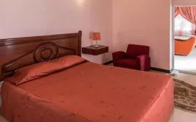 اتاق یک تخته (اقامت با صبحانه)