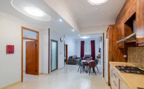 سوئیت دو خوابه چهار تخته (اقامت با صبحانه)