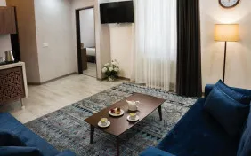 سوییت چهار نفره (اقامت با صبحانه)