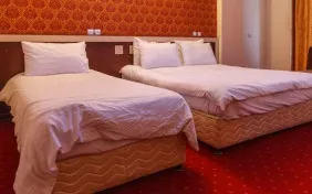 اتاق سه تخته جهت دریا اکونومی (اقامت با صبحانه)