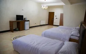 سوئیت پنج تخته (اقامت باصبحانه)