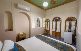 اتاق دوتخته بهارنارنج (اقامت با صبحانه)